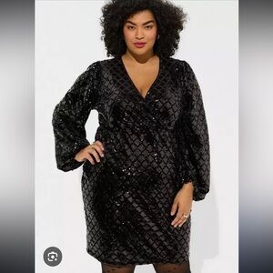 Torrid Mini Velour Sequin Surplice Dress Size 20